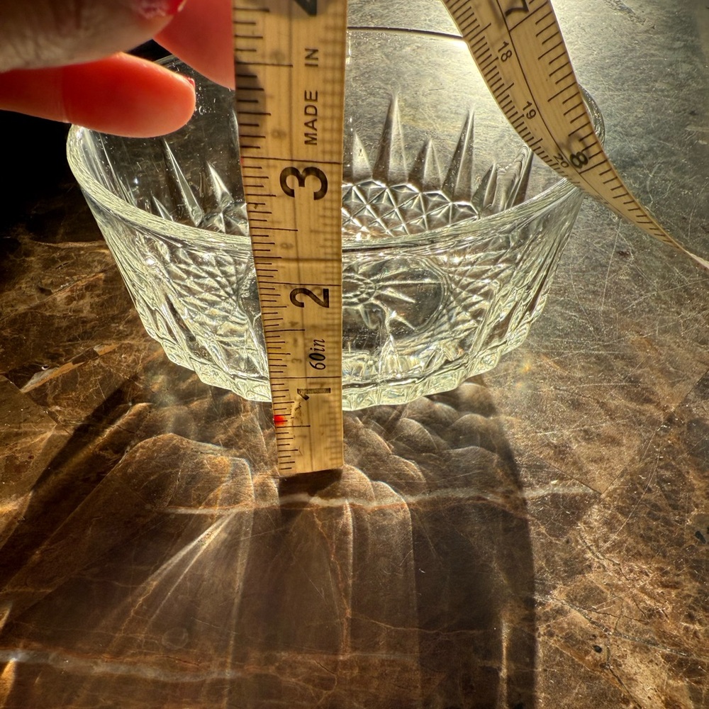 Vintage Diamond Starburst Pattern Glass Bowl - Picture 4 of 10
